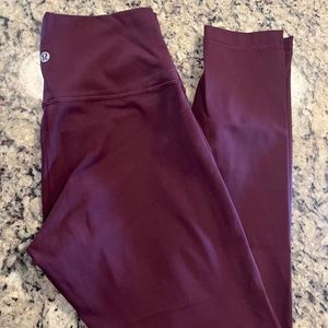 Lululemon wunder under size 6 25” maroon